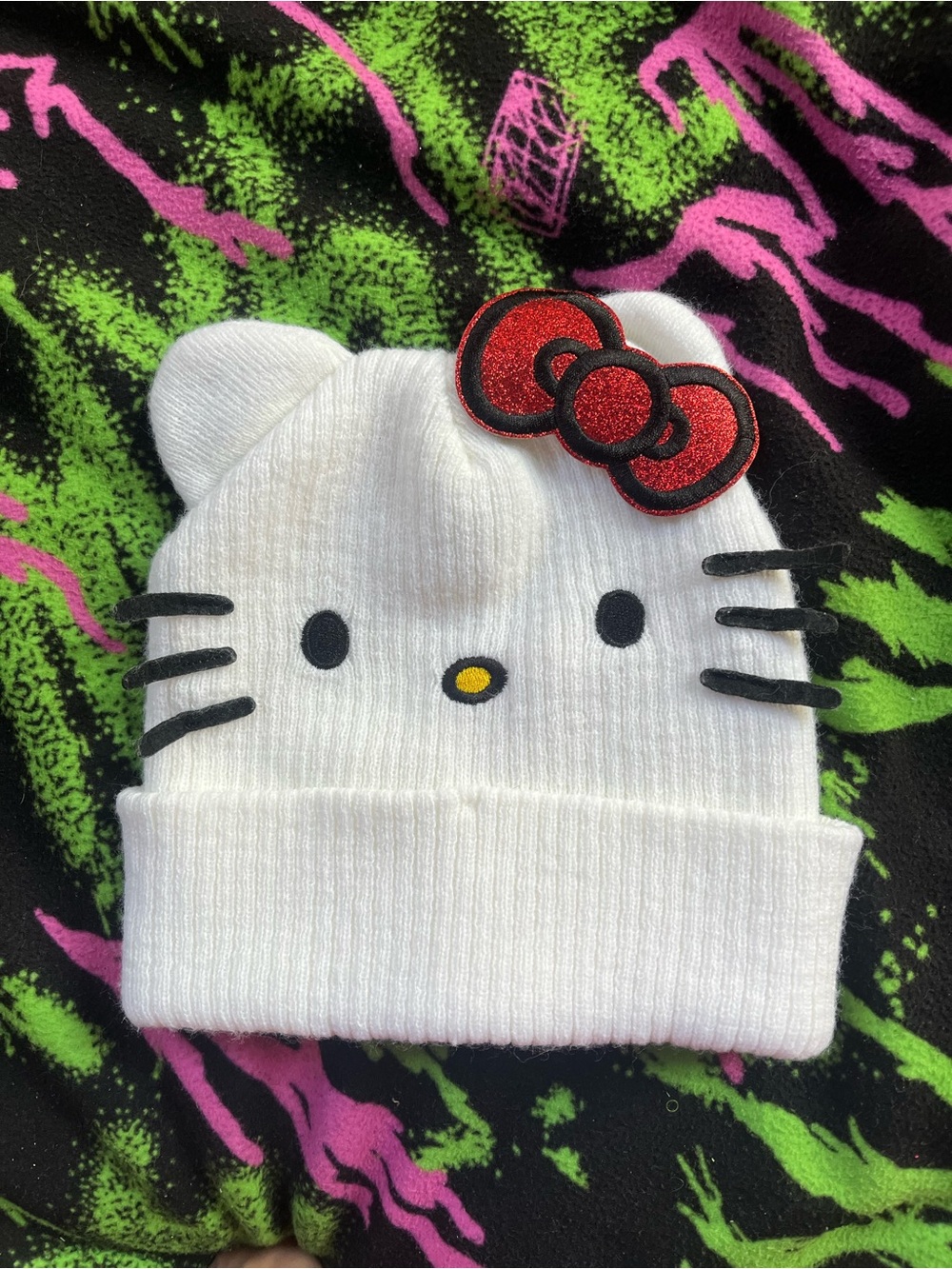 Hello Kitty cream colored cuff beanie
